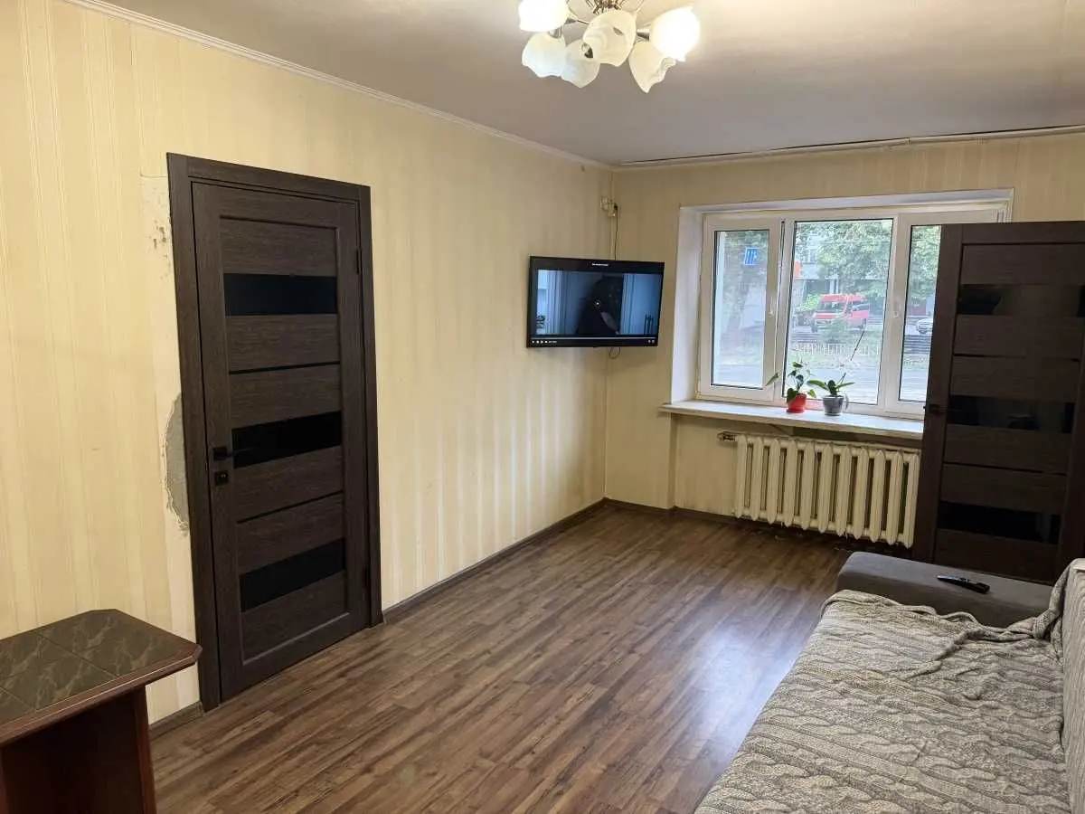 Фото Selling a 2-room apartment, 45 sq.m., Bohdana Khmelnytskoho Avenue (Heroiv Stalinhrada Street) 45 Dnipro, price: 36000 USD, code 6559
