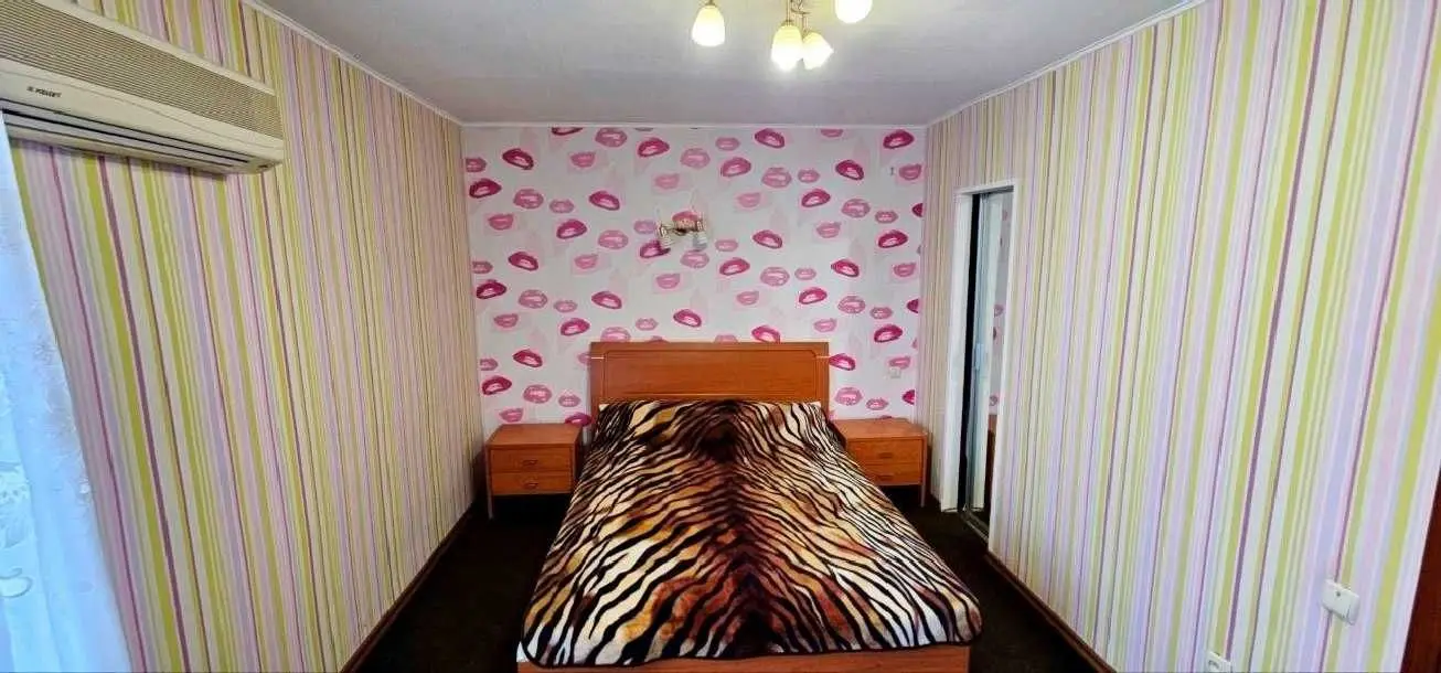 Фото Selling a 2-room apartment, 61.5 sq.m., Kharkivska street 63 Kamianske, price: 40000 USD, code 6560