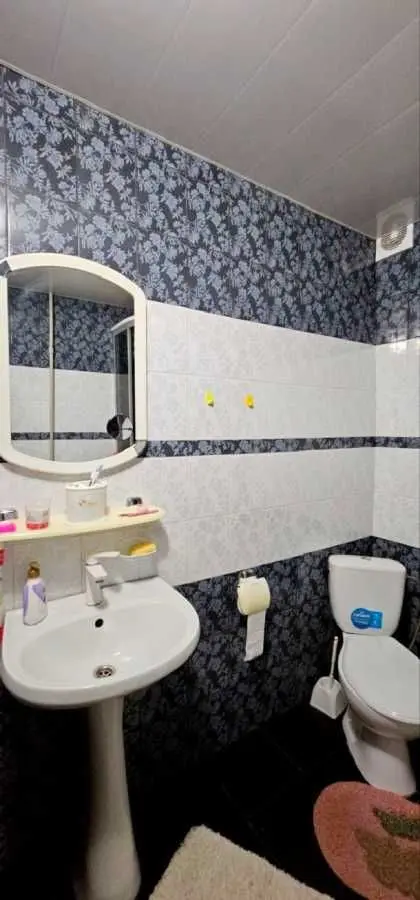 Фото Selling a 2-room apartment, 61.5 sq.m., Kharkivska street 63 Kamianske, price: 40000 USD, code 6560