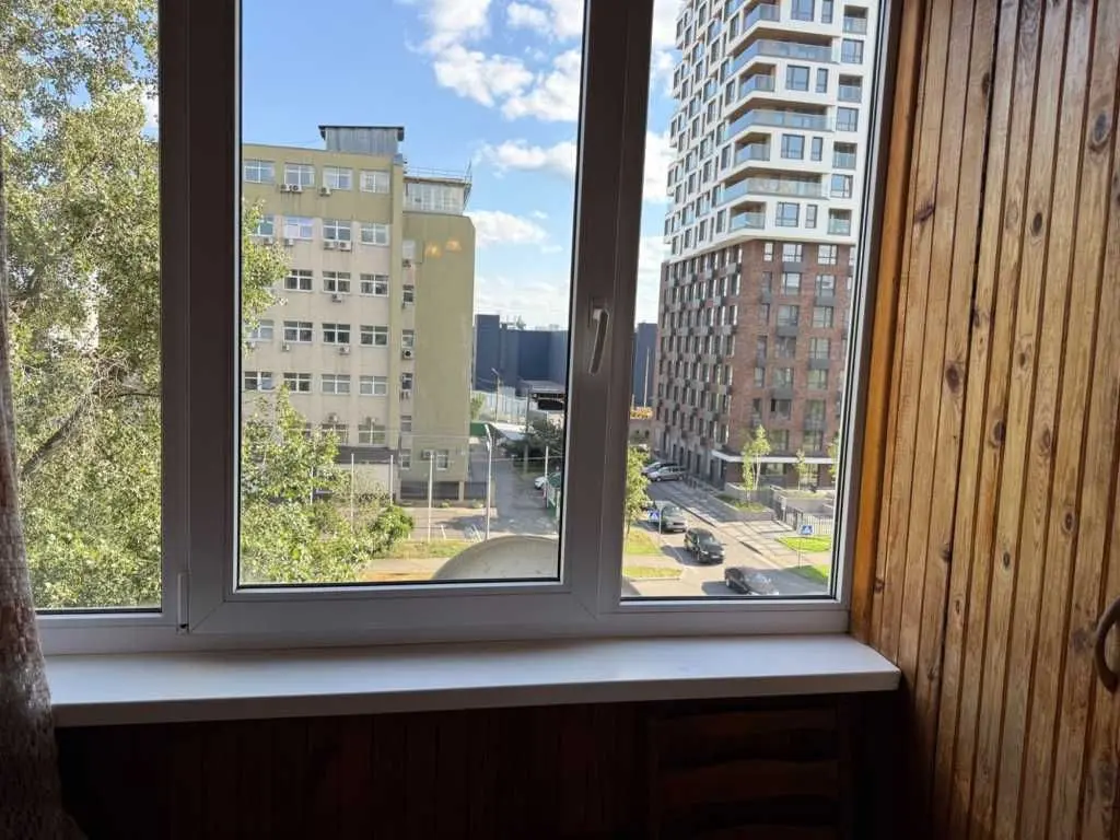 Фото Продаю 3 кімнатну квартиру, 62 кв. м, Березняківська вул. 38 Київ, ціна: 73000 USD, код 6571