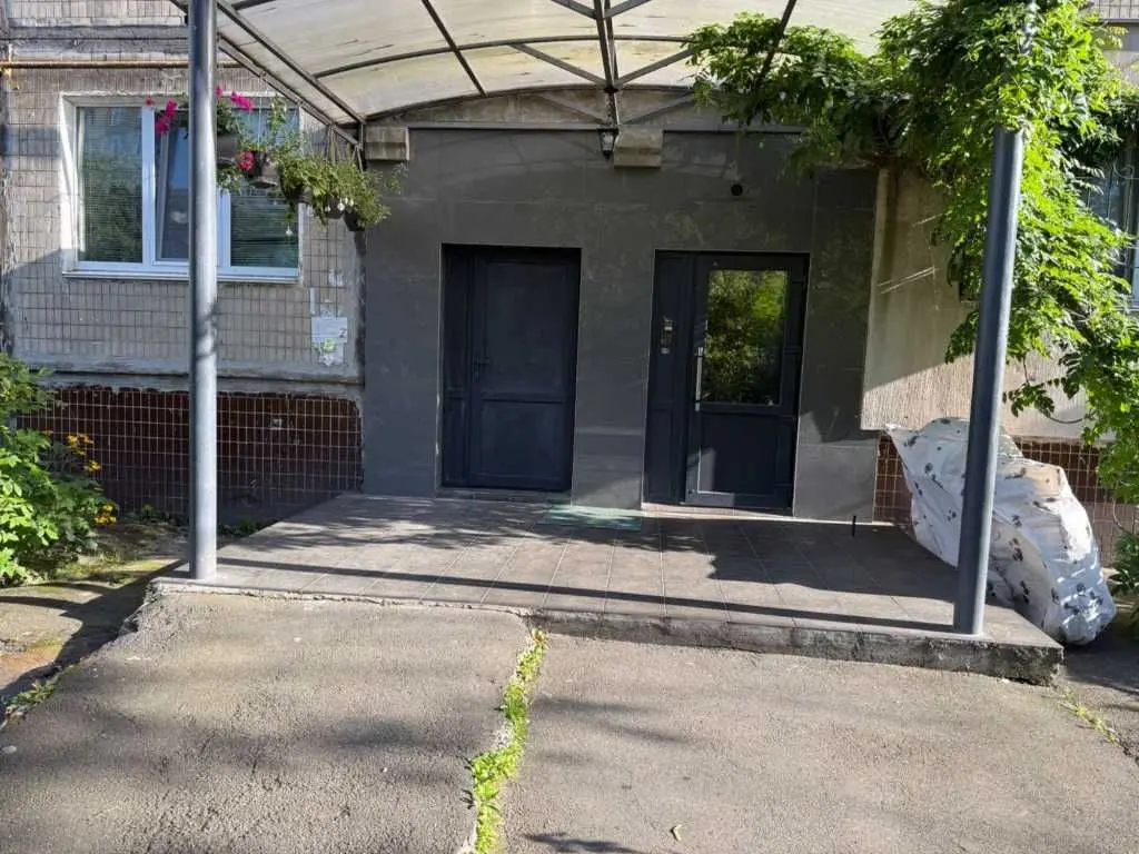 Фото Продаю 3 кімнатну квартиру, 62 кв. м, Березняківська вул. 38 Київ, ціна: 73000 USD, код 6571