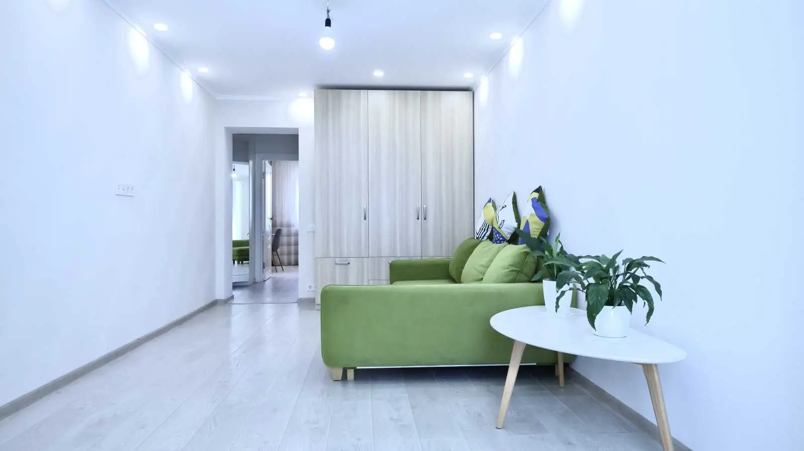 Фото Selling a 1-room apartment, 43 sq.m., Schastya street  Kriukivshchyna, price: 67000 USD, code 6576