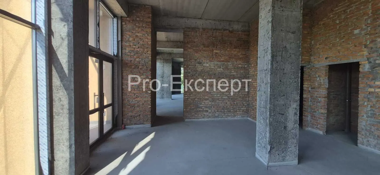 Фото Продаю офіс, 537 кв. м, Київський Шлях вул. 102 Бориспіль, ціна: 850 USD, код 6583