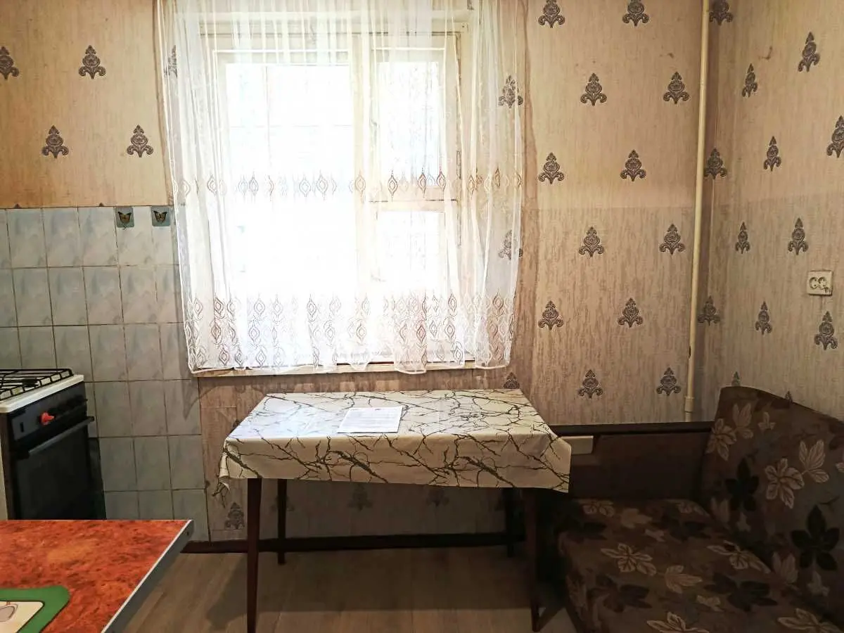 Фото Selling a 1-room apartment, 36 sq.m., Petra Hryhorenka Avenue  Kyiv, price: 40000 USD, code 6585
