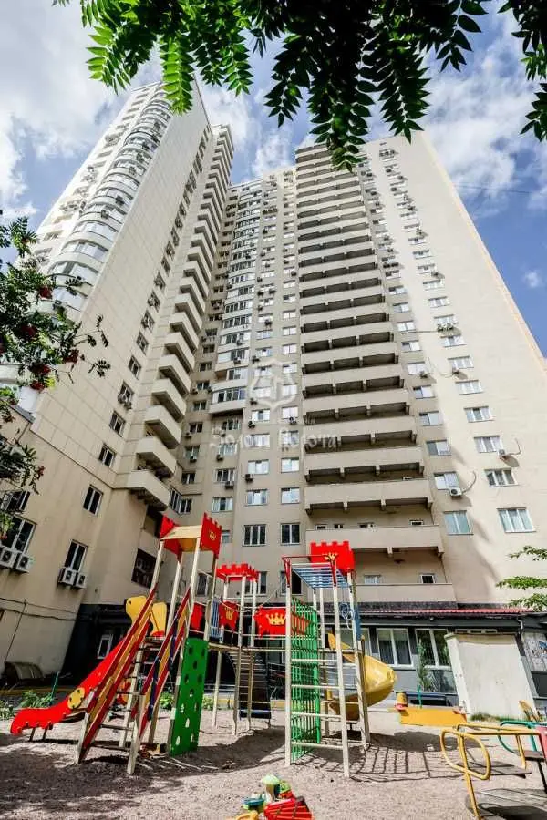 Фото Продаю 3 кімнатну квартиру, 123.3 кв. м, Петра Григоренка просп. 23 Київ, ціна: 270000 USD, код 6587