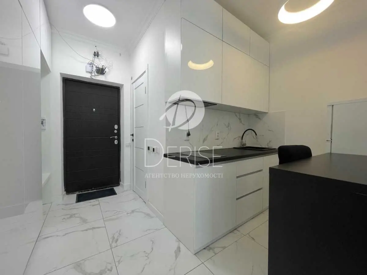 Фото Продаю 1 кімнатну квартиру, 22 кв. м, Кам’янська вул. 127 Київ, ціна: 48000 USD, код 6590