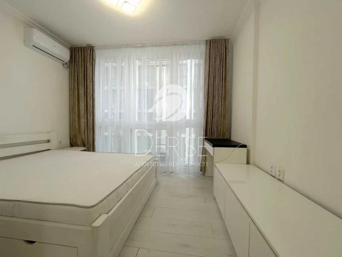 Фото Продаю 1 кімнатну квартиру, 22 кв. м, Кам’янська вул. 127 Київ, ціна: 48000 USD, код 6590