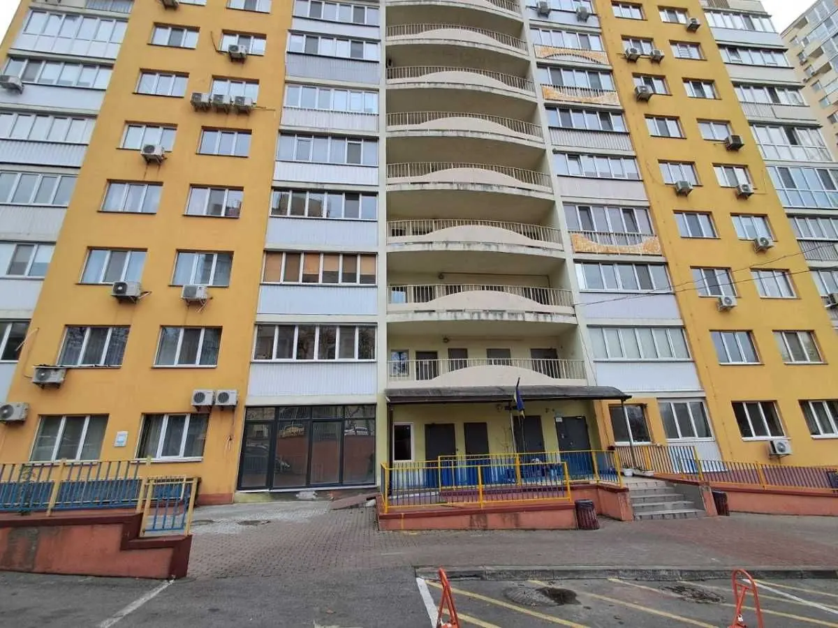 Фото Продаю офіс, 60 кв. м, Наталії Ужвій вул. 12 Київ, ціна: 85000 USD, код 6592