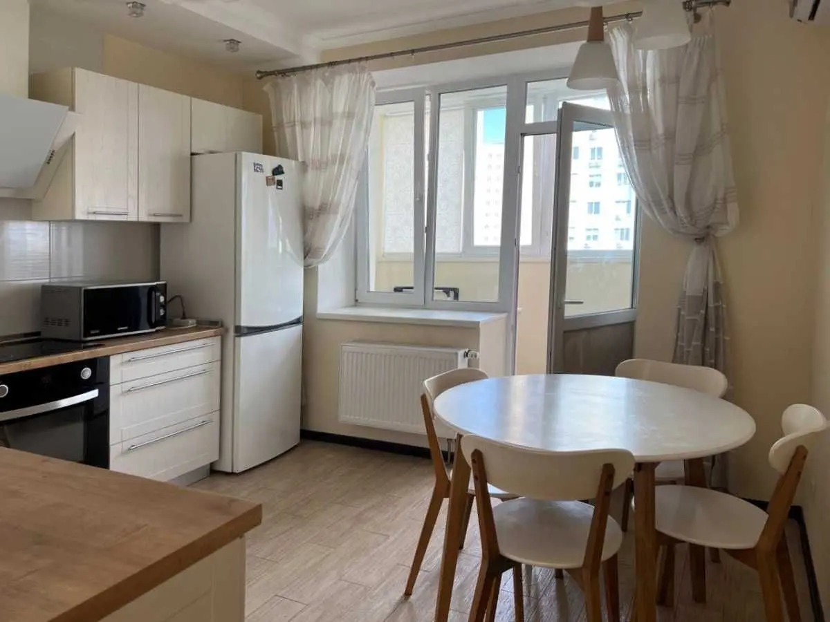 Фото Selling a 1-room apartment, 43 sq.m., Bogolubova Street 25 Sofiivska Borschahivka, price: 67000 USD, code 6593
