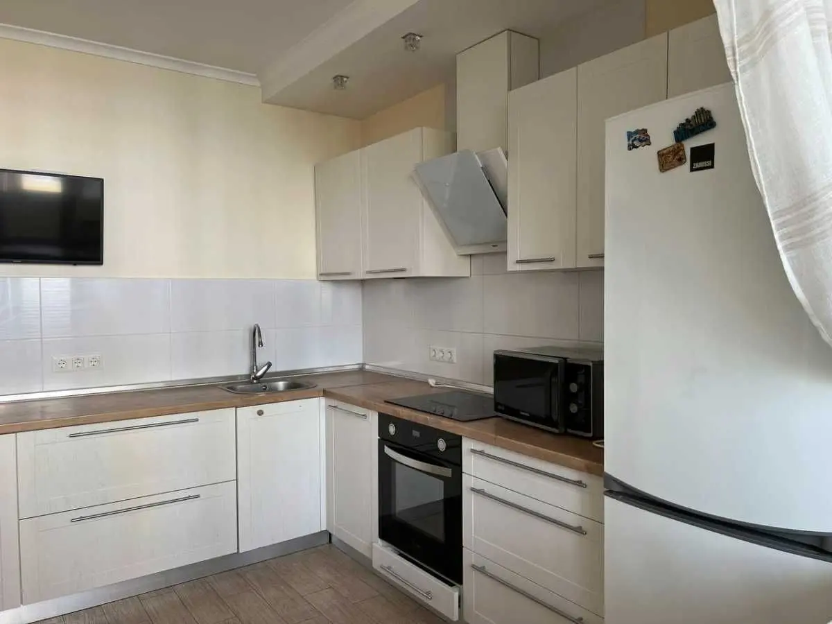 Фото Selling a 1-room apartment, 43 sq.m., Bogolubova Street 25 Sofiivska Borschahivka, price: 67000 USD, code 6593