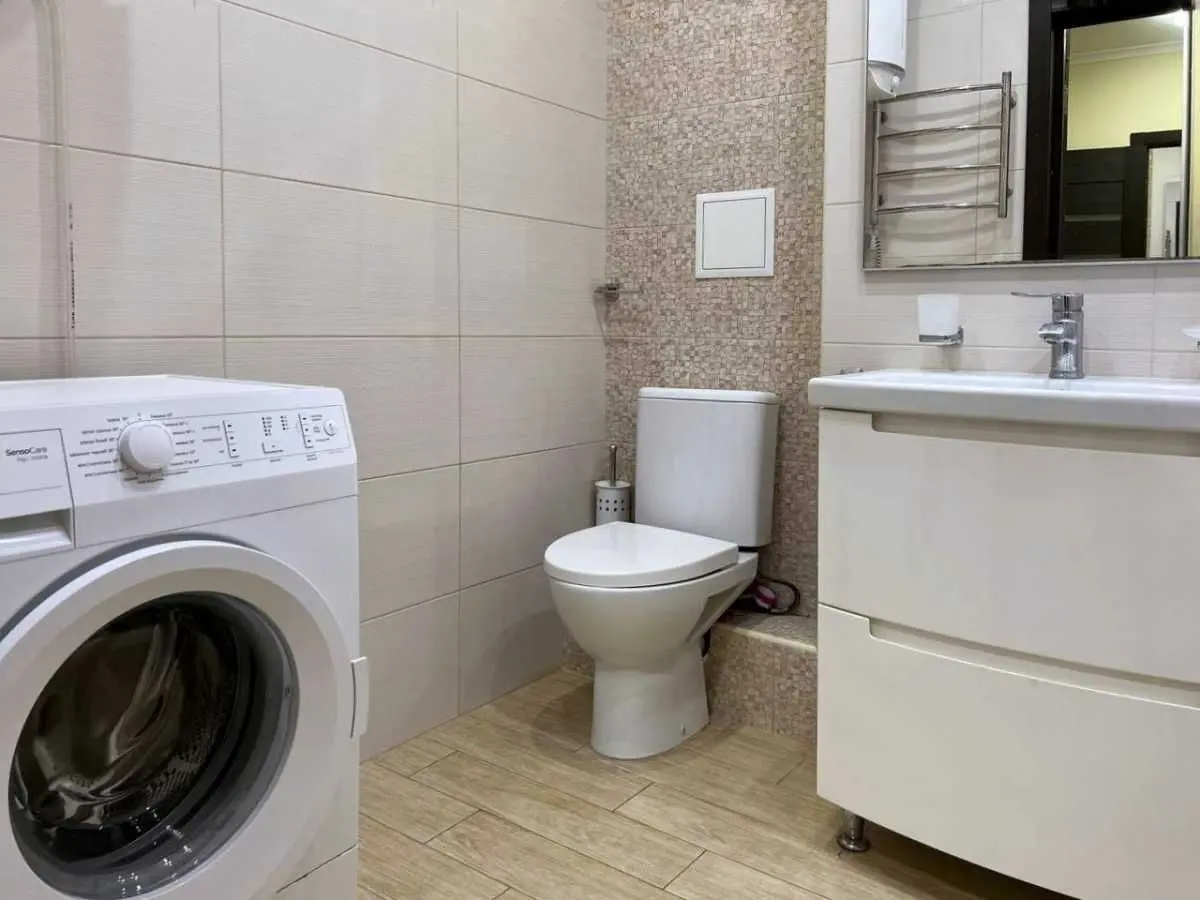 Фото Selling a 1-room apartment, 43 sq.m., Bogolubova Street 25 Sofiivska Borschahivka, price: 67000 USD, code 6593
