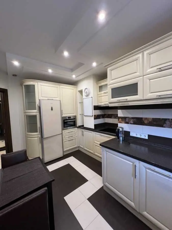 Фото Rent a 3-room apartment, Henerala Henadiia Vorobiova Street (Kurska street) 13 Kyiv for long-term rent, price: 30000 UAH, code 6596