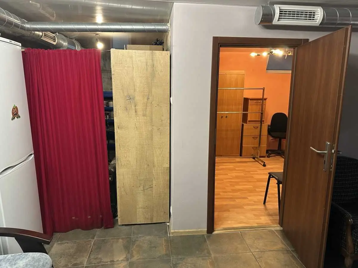 Фото Rent a retail space, Yerevanska Street 12 Kyiv for long-term rent, price: 60000 UAH, code 6599