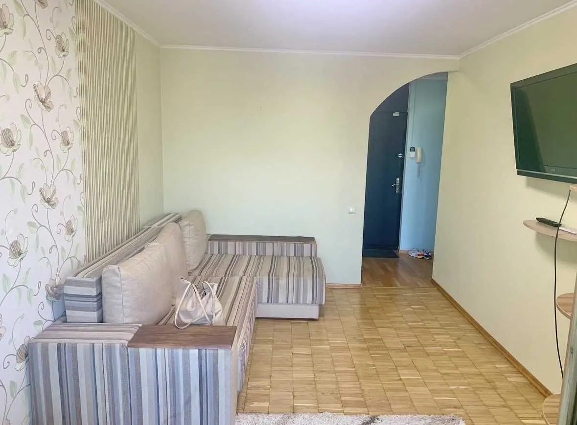 Фото Зняти 1 кімнатну квартиру, Левка Лукʼяненка вул. (Маршала Тимошенка) 1Б Київ в довгострокову оренду, ціна: 15000 UAH, код 6603