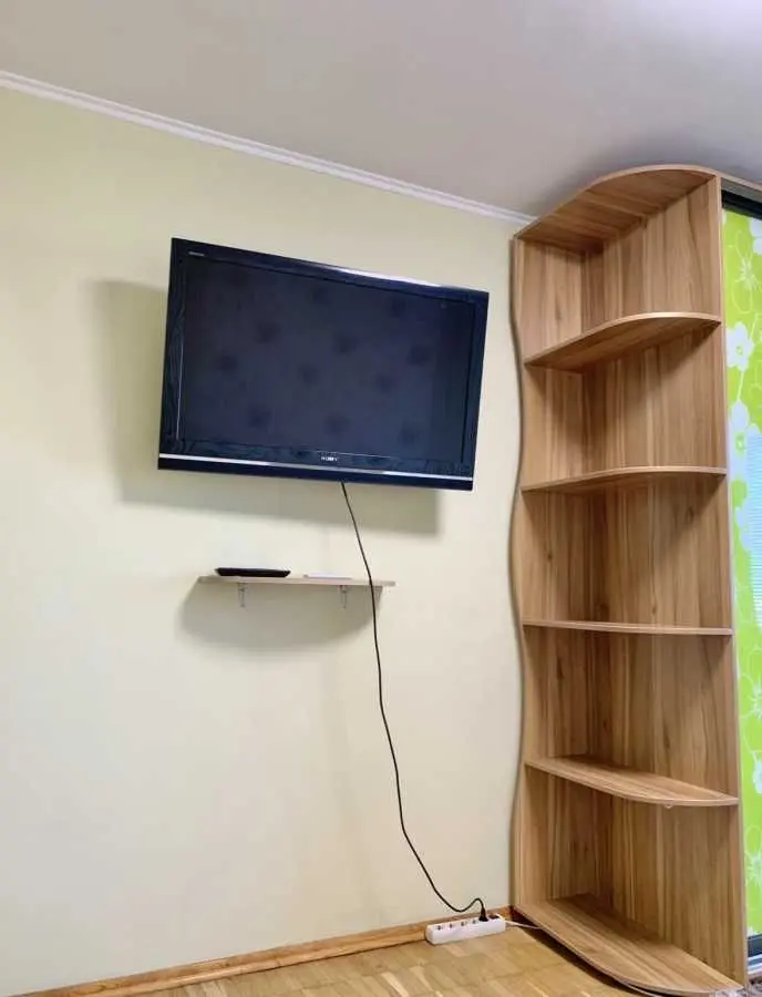Фото Зняти 1 кімнатну квартиру, Левка Лукʼяненка вул. (Маршала Тимошенка) 1Б Київ в довгострокову оренду, ціна: 15000 UAH, код 6603
