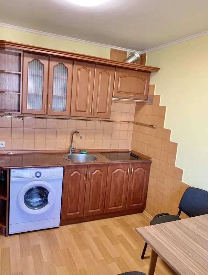 Фото Зняти 1 кімнатну квартиру, Левка Лукʼяненка вул. (Маршала Тимошенка) 1Б Київ в довгострокову оренду, ціна: 15000 UAH, код 6603