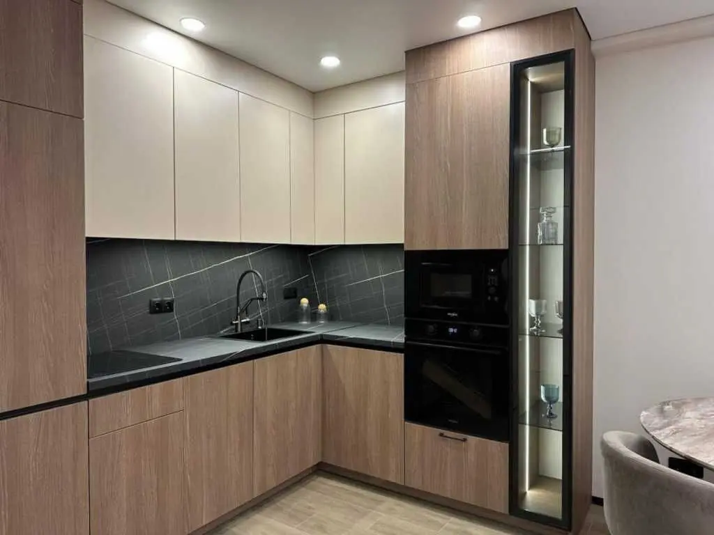 Фото Selling a 1-room apartment, 41 sq.m., Mykhaila Maksymovycha Street (Onufriia Trutenka Street)  Kyiv, price: 123000 USD, code 6607