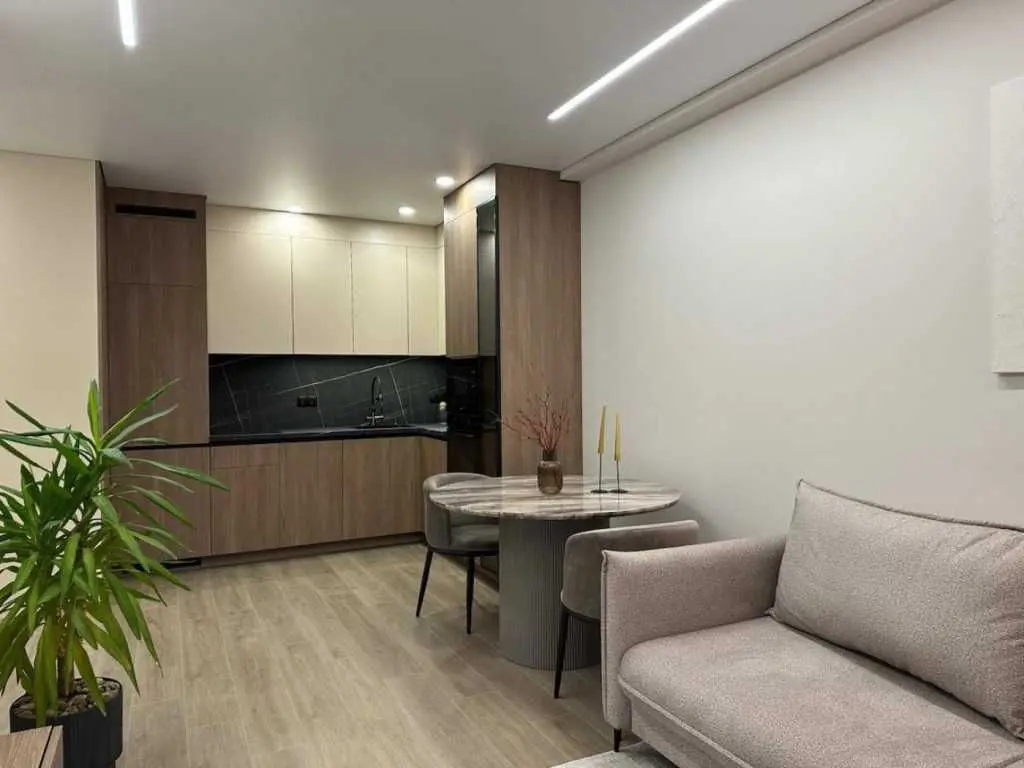 Фото Selling a 1-room apartment, 41 sq.m., Mykhaila Maksymovycha Street (Onufriia Trutenka Street)  Kyiv, price: 123000 USD, code 6607
