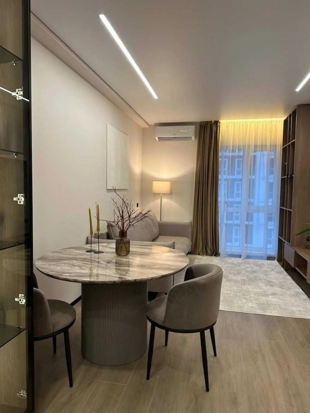 Фото Selling a 1-room apartment, 41 sq.m., Mykhaila Maksymovycha Street (Onufriia Trutenka Street)  Kyiv, price: 123000 USD, code 6607