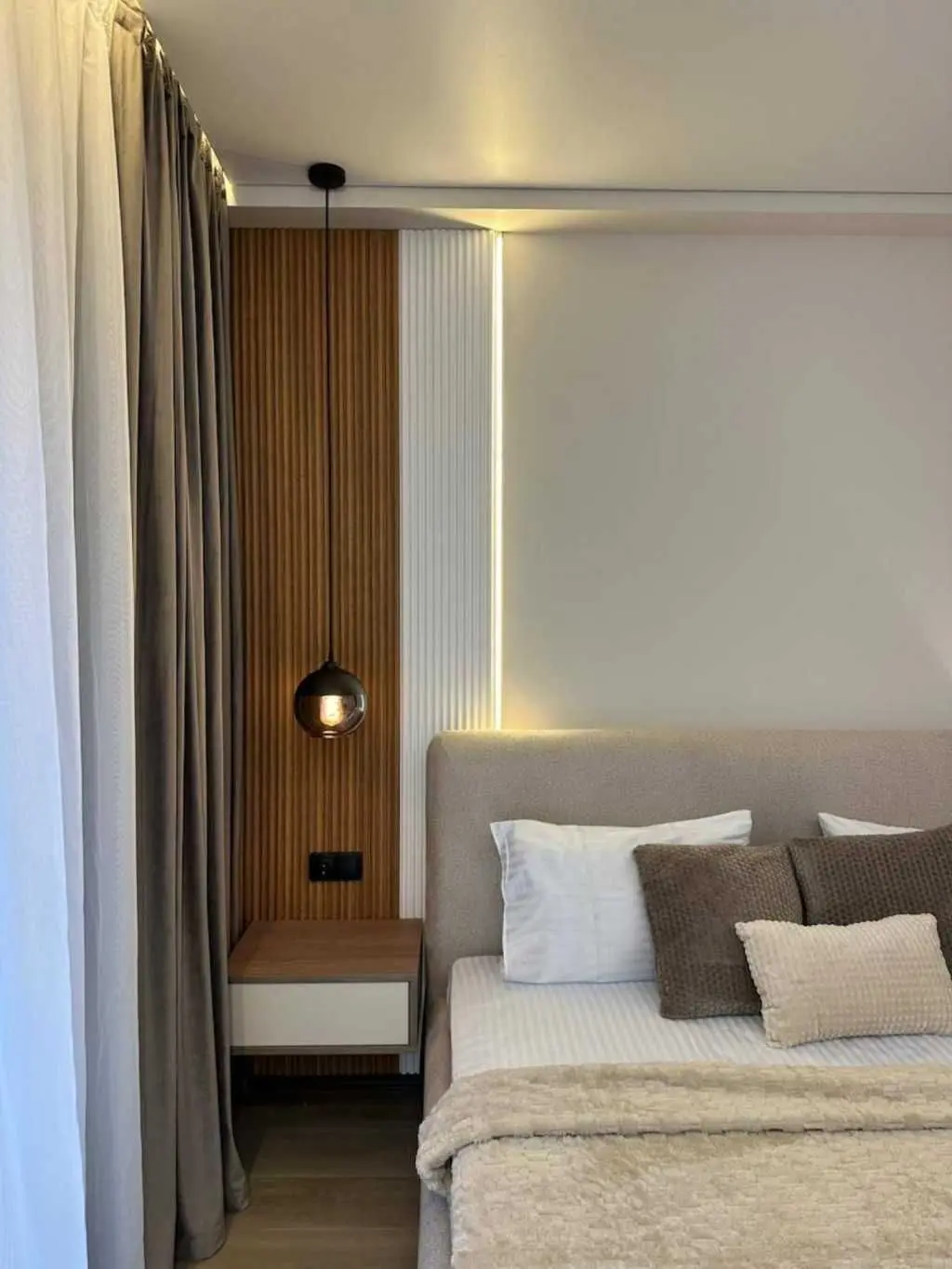 Фото Selling a 1-room apartment, 41 sq.m., Mykhaila Maksymovycha Street (Onufriia Trutenka Street)  Kyiv, price: 123000 USD, code 6607