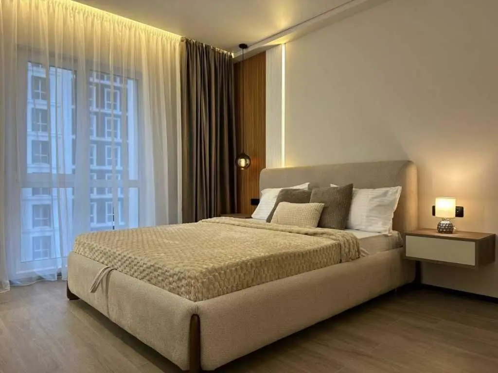 Фото Selling a 1-room apartment, 41 sq.m., Mykhaila Maksymovycha Street (Onufriia Trutenka Street)  Kyiv, price: 123000 USD, code 6607