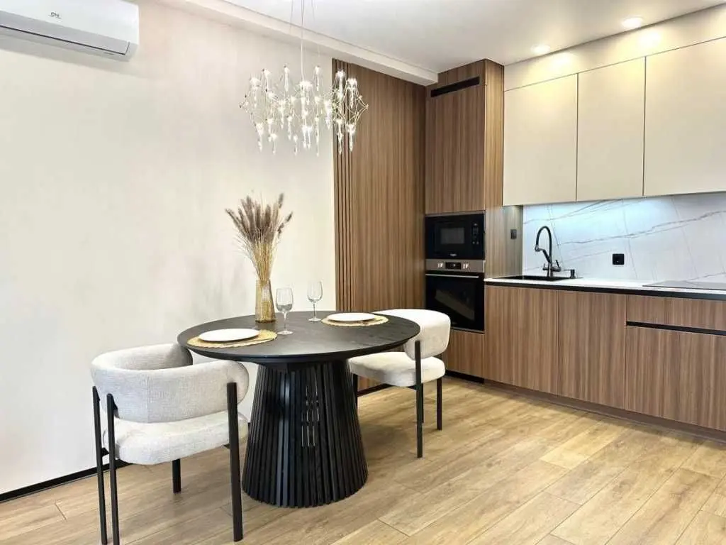 Фото Selling a 1-room apartment, 41 sq.m., Mykhaila Maksymovycha Street (Onufriia Trutenka Street)  Kyiv, price: 126000 USD, code 6608