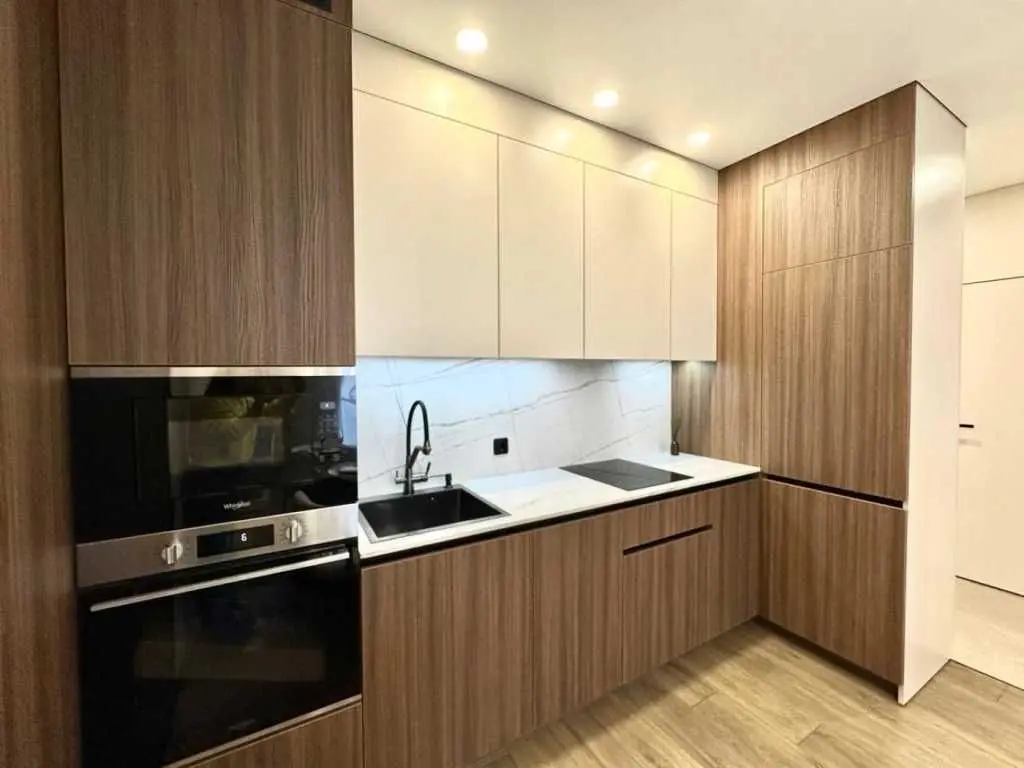 Фото Selling a 1-room apartment, 41 sq.m., Mykhaila Maksymovycha Street (Onufriia Trutenka Street)  Kyiv, price: 126000 USD, code 6608