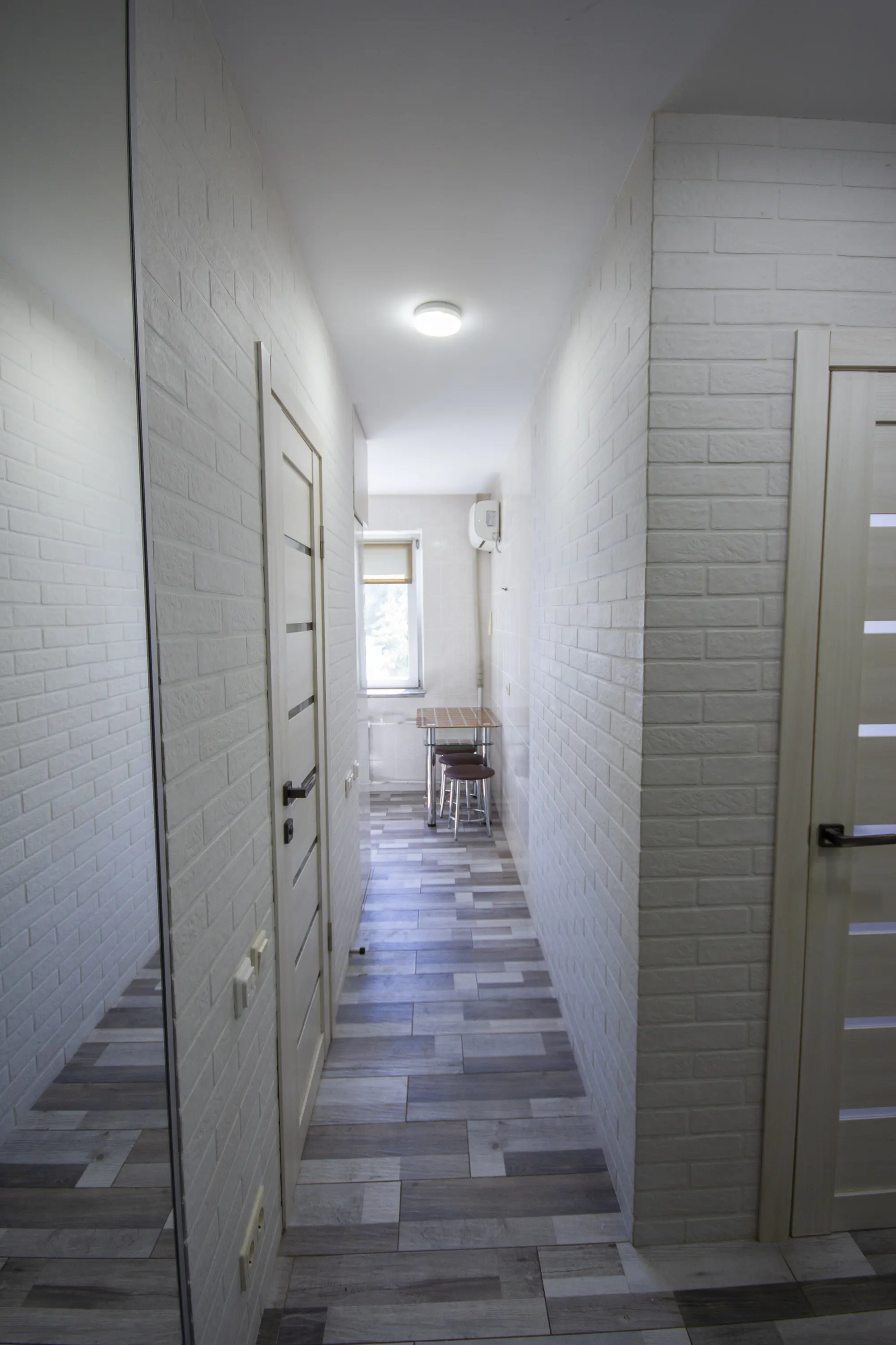 Фото Rent a 2-room apartment, Marazliivska Street 1 Odesa for long-term rent, price: 400 $, code 6609