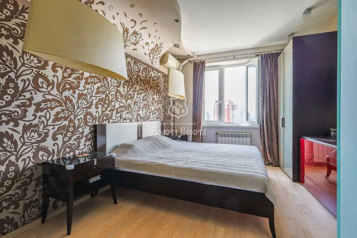 Фото Продаю 3 кімнатну квартиру, 113.1 кв. м, Урлівська вул.  Київ, ціна: 165000 USD, код 6612