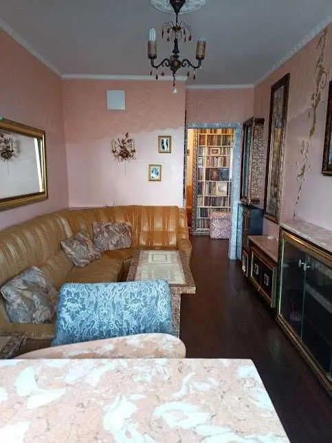 Фото Продаю 1 кімнатну квартиру, 60 кв. м, Вадима Гетьмана вул. (Індустріальна)  Київ, ціна: 105000 USD, код 6613