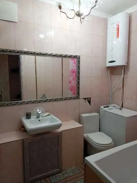 Фото Продаю 1 кімнатну квартиру, 60 кв. м, Вадима Гетьмана вул. (Індустріальна)  Київ, ціна: 105000 USD, код 6613