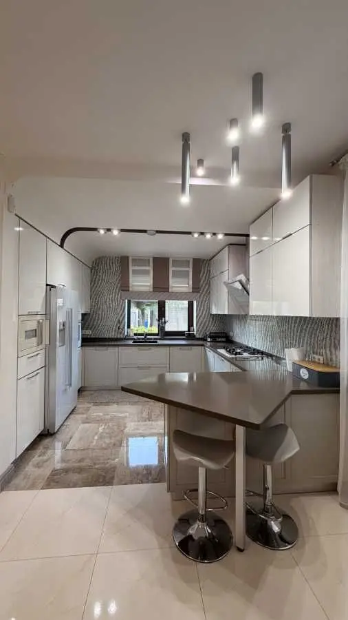 Фото Продаю дом, 232 кв. м, Боголюбская ул.  Тарасово, цена: 275000 USD, код 6624