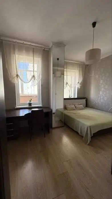 Фото Selling a 2-room apartment, 69 sq.m., Pishonivska Street  Odesa, price: 87000 USD, code 6628