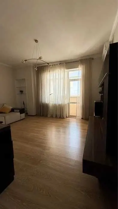 Фото Selling a 2-room apartment, 69 sq.m., Pishonivska Street  Odesa, price: 87000 USD, code 6628