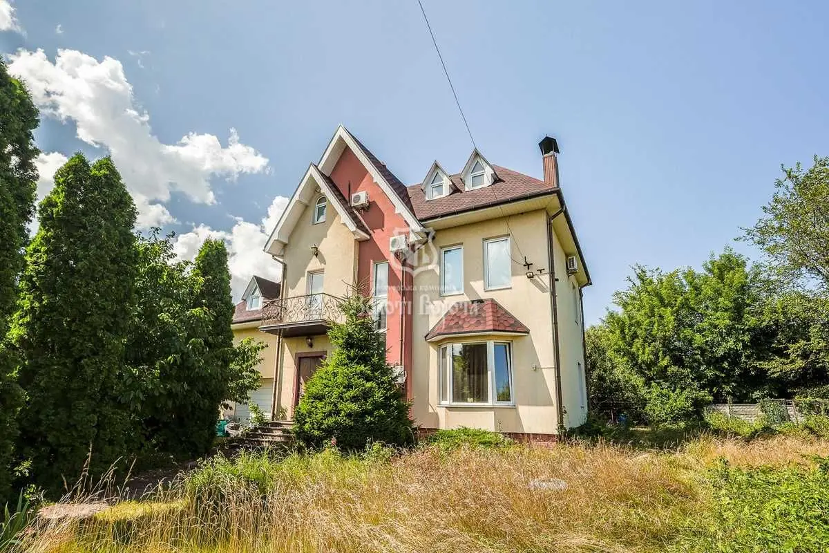 Фото Продаю дом, 270 кв. м, Садовая ул.  Киев, цена: 255000 USD, код 6629