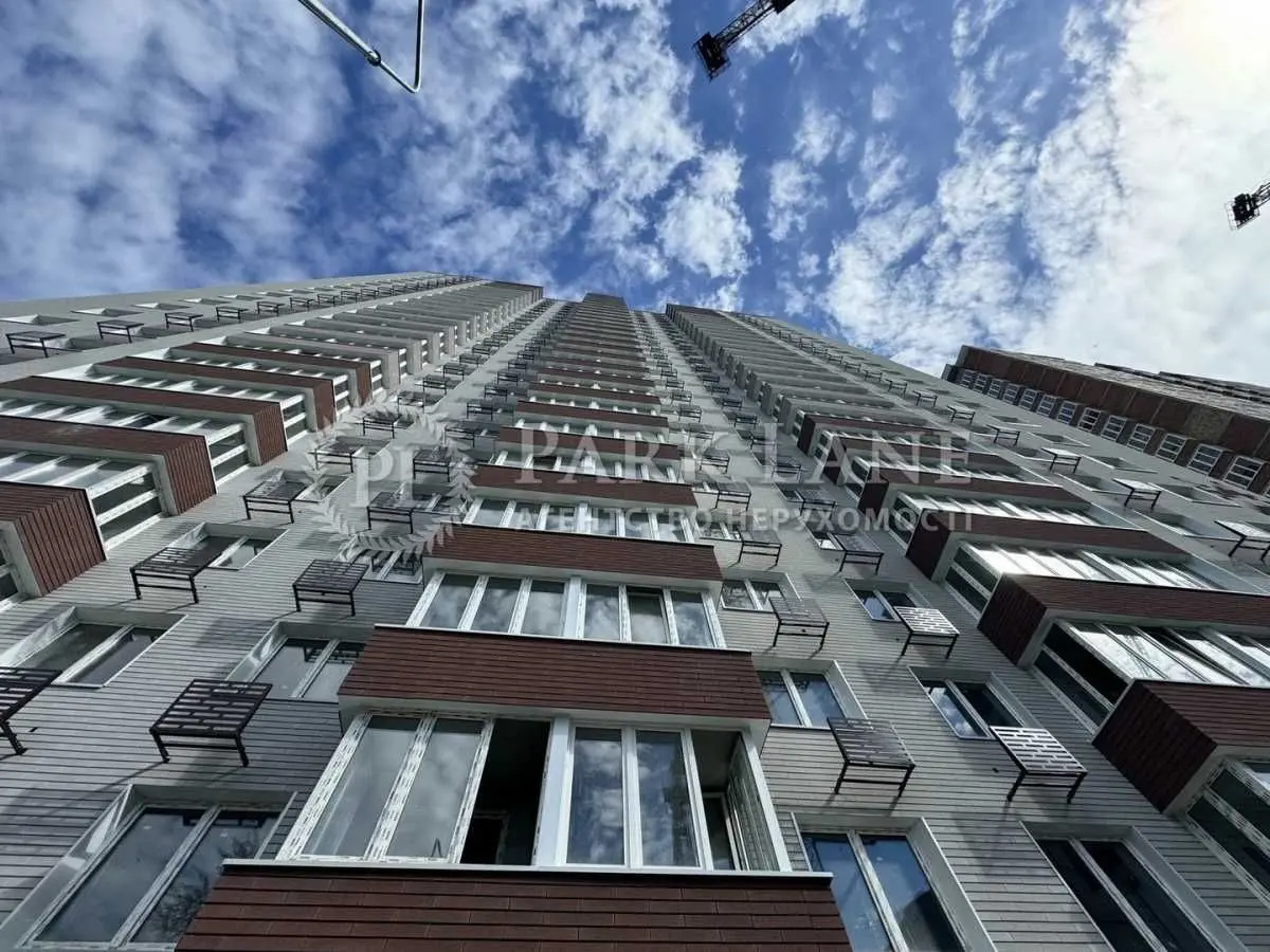 Фото Продаю 3 кімнатну квартиру, 133 кв. м, Єлизавети Чавдар вул.  Київ, ціна: 95000 USD, код 6632