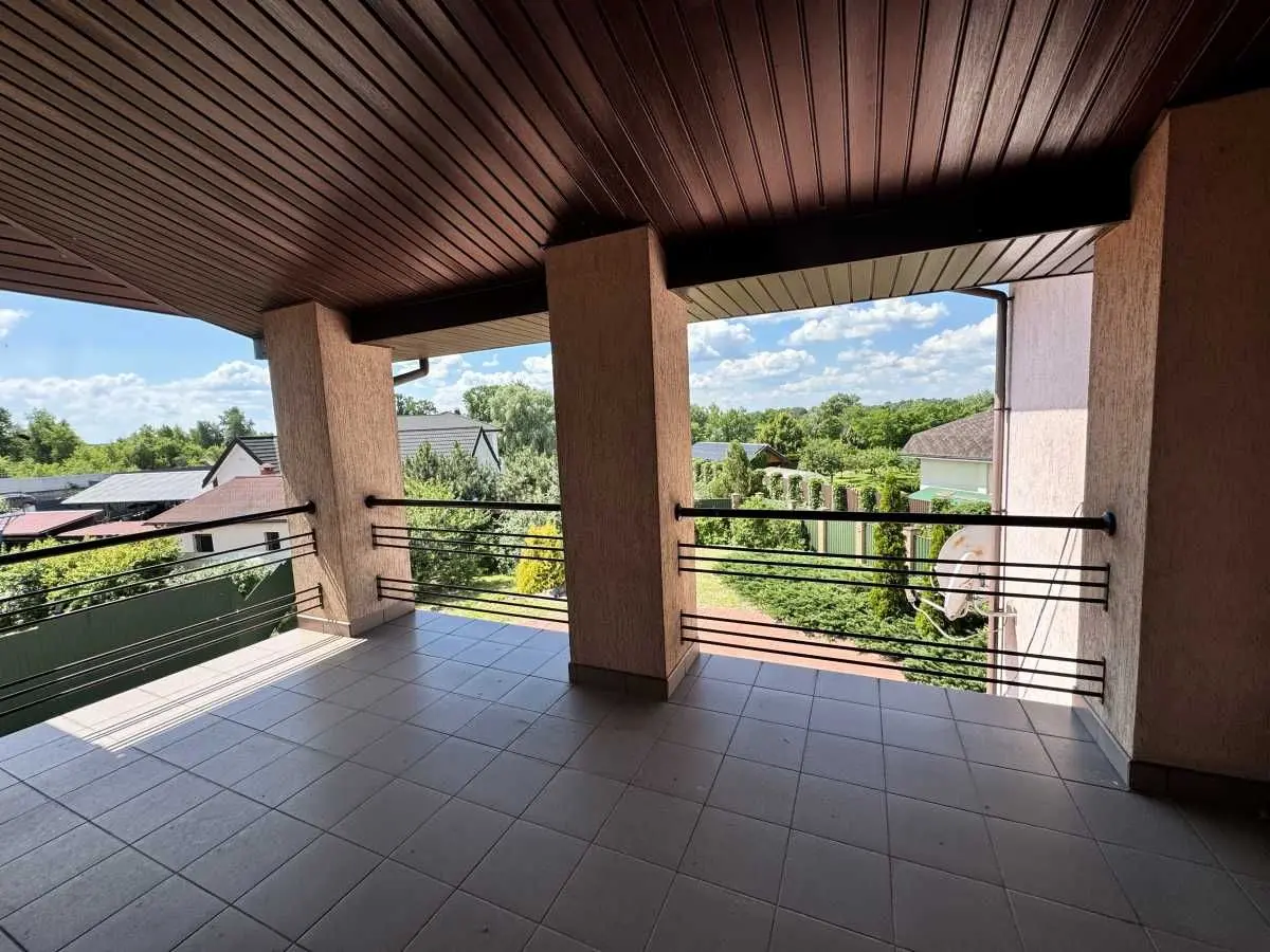 Фото Продаю будинок, 380 кв. м, Центральна вул.  Київ, ціна: 275000 USD, код 6633