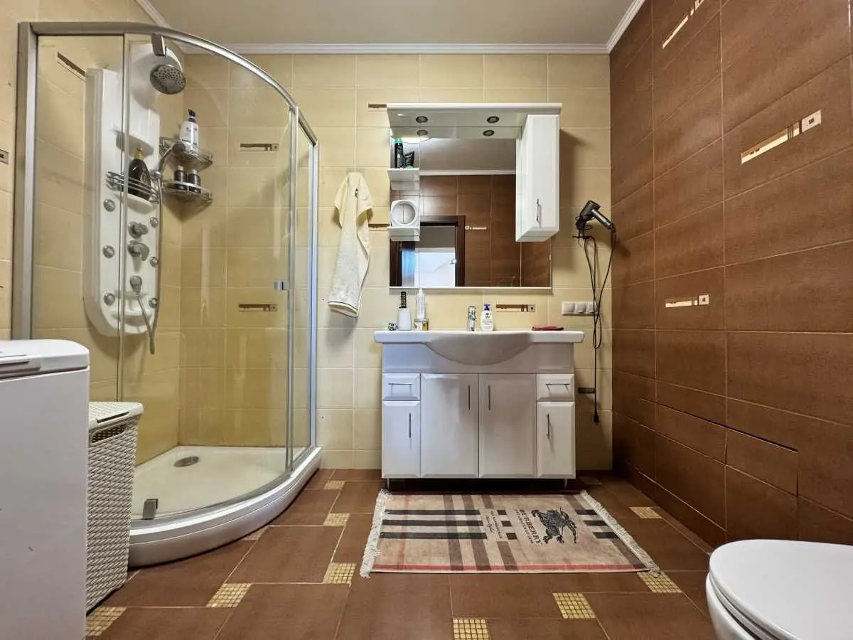 Фото Продаю будинок, 380 кв. м, Центральна вул.  Київ, ціна: 275000 USD, код 6633