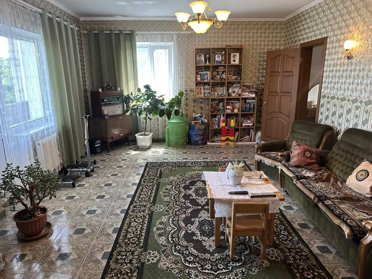 Фото Selling a house, 351 sq.m., Sadova Street  Ivankovychi, price: 215000 USD, code 6640