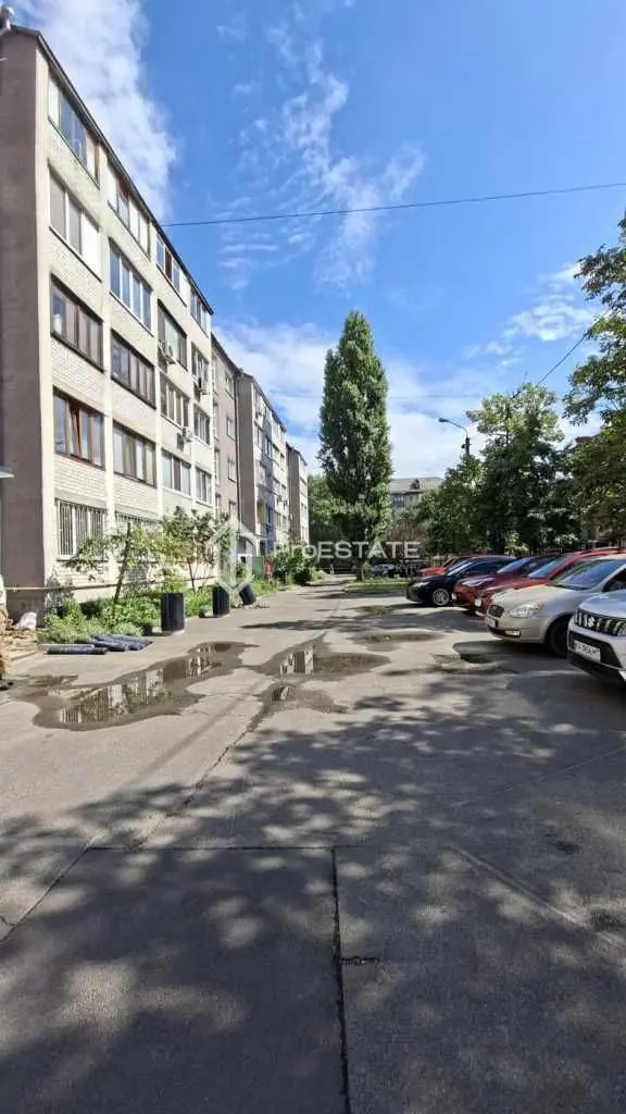 Фото Продаю 1 кімнатну квартиру, 48 кв. м, Тампере вул. 8а Київ, ціна: 55000 USD, код 6646