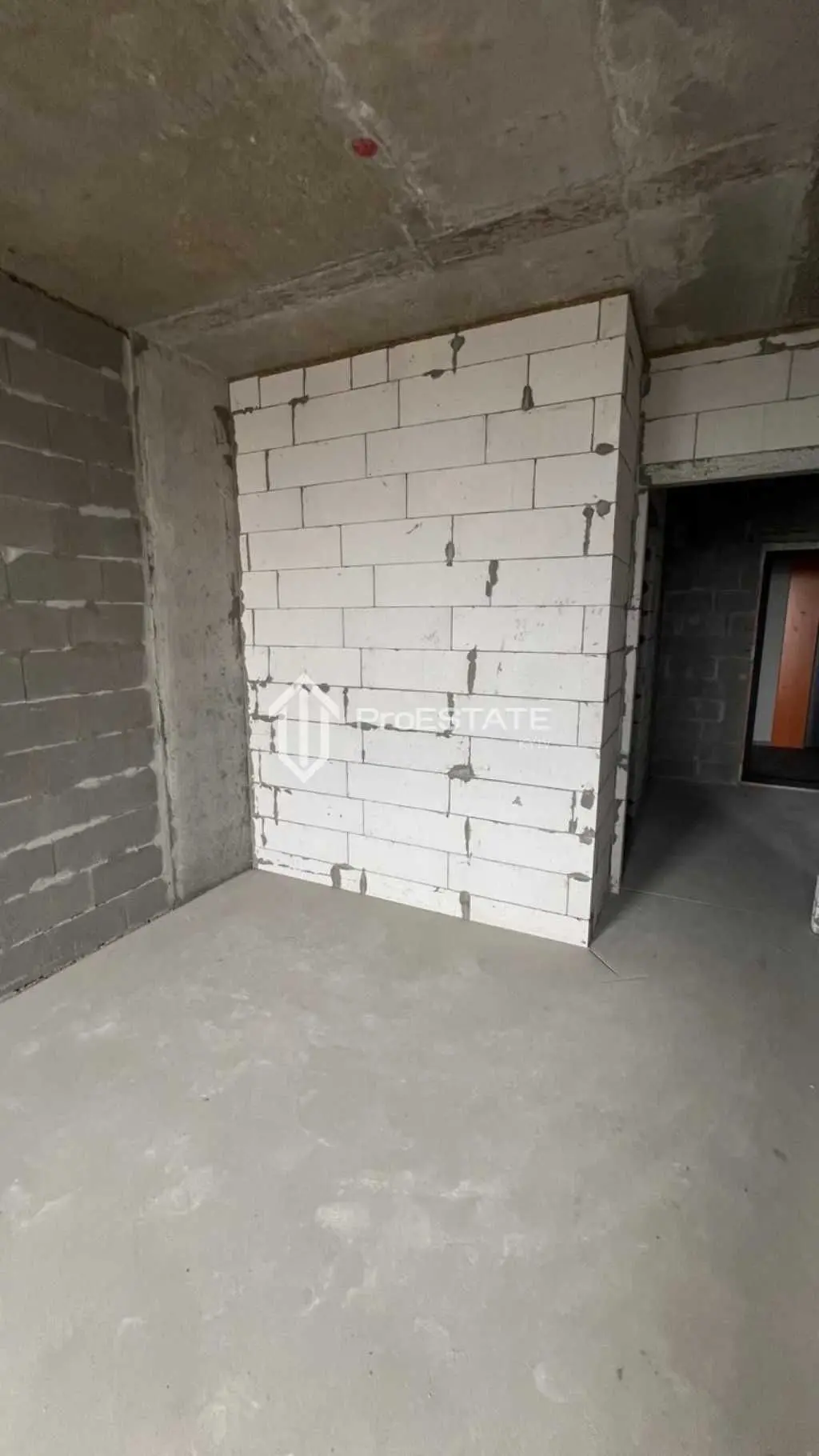 Фото Продаю 1 кімнатну квартиру, 43.6 кв. м, Наддніпрянське шосе  Київ, ціна: 66000 USD, код 6647