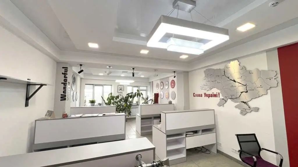 Фото Selling an office, 1500 sq.m., Raiduzhna Street 1 Kyiv, price: 1750000 USD, code 6648