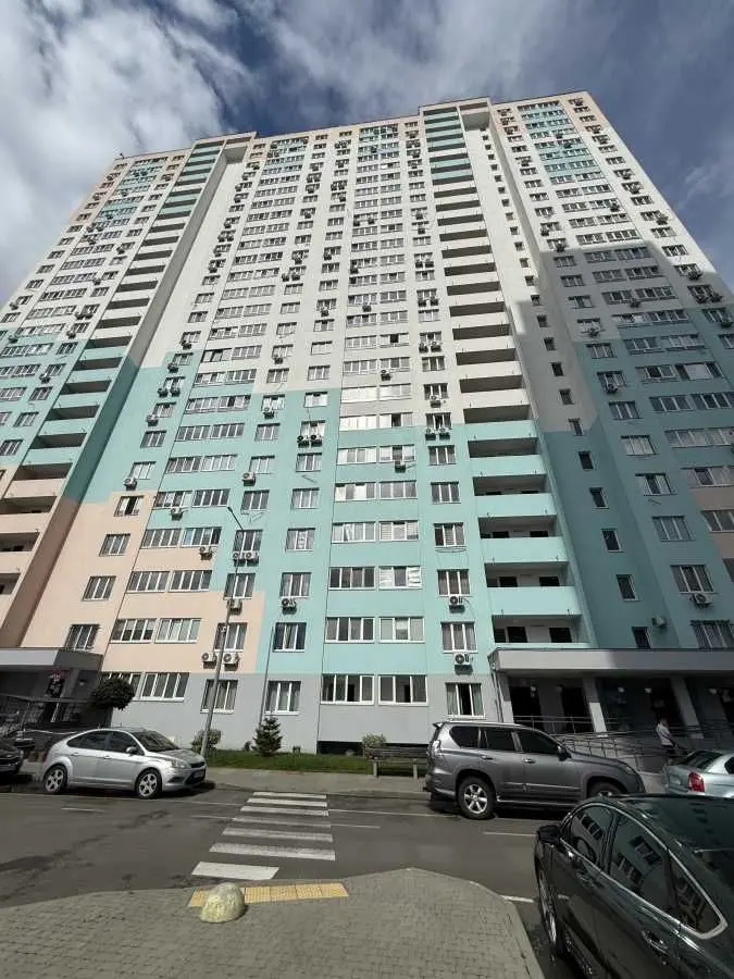 Фото Продаю 1 кімнатну квартиру, 37 кв. м, Академіка Глушкова просп. 1 Київ, ціна: 63000 USD, код 6649
