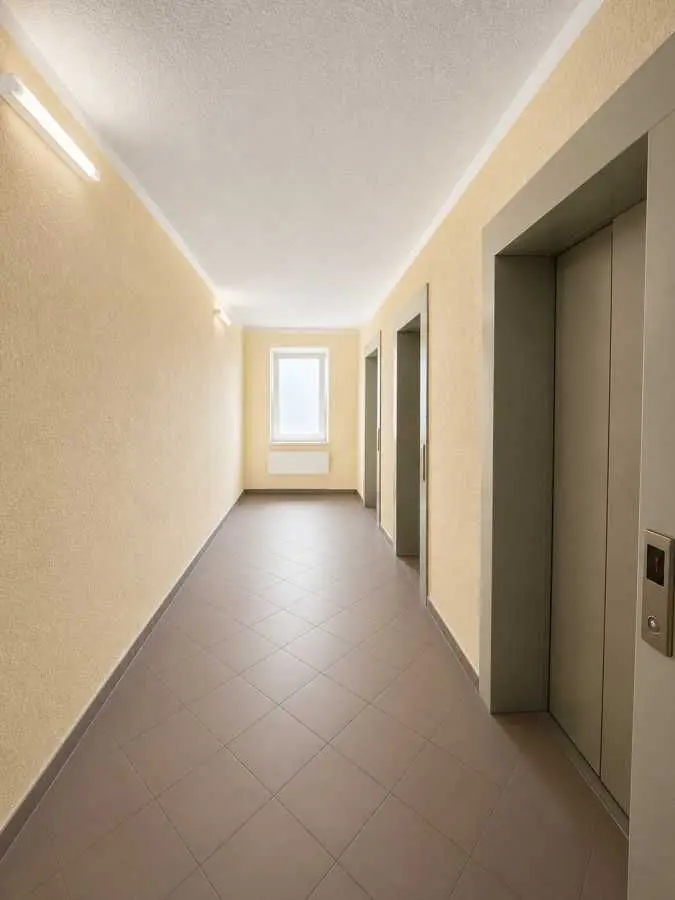 Фото Продаю 1 кімнатну квартиру, 37 кв. м, Академіка Глушкова просп. 1 Київ, ціна: 63000 USD, код 6649