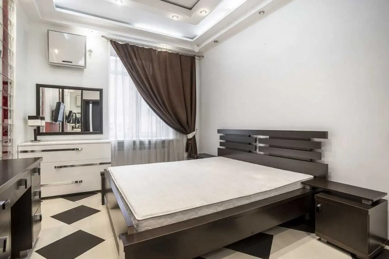 Фото Продаю 2 кімнатну квартиру, 63 кв. м, Велика Васильківська вул. 20 Київ, ціна: 129999 USD, код 6651