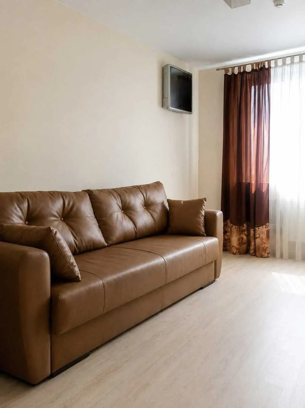 Фото Selling a 1-room apartment, 41.6 sq.m., Feodosiiska Street 1а Kyiv, price: 87000 USD, code 6662
