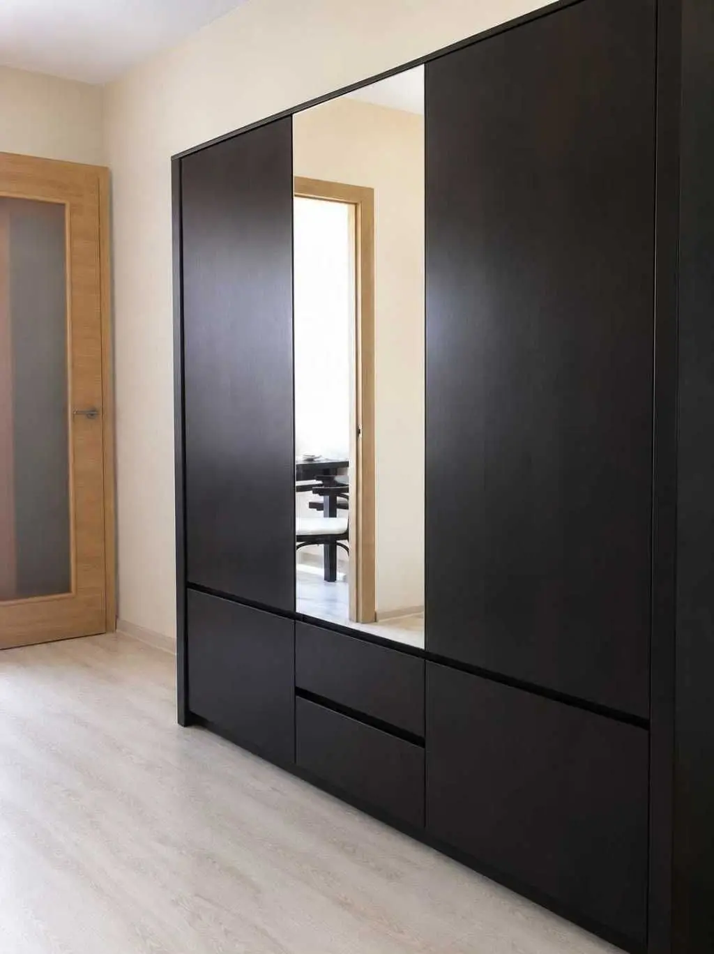 Фото Selling a 1-room apartment, 41.6 sq.m., Feodosiiska Street 1а Kyiv, price: 87000 USD, code 6662