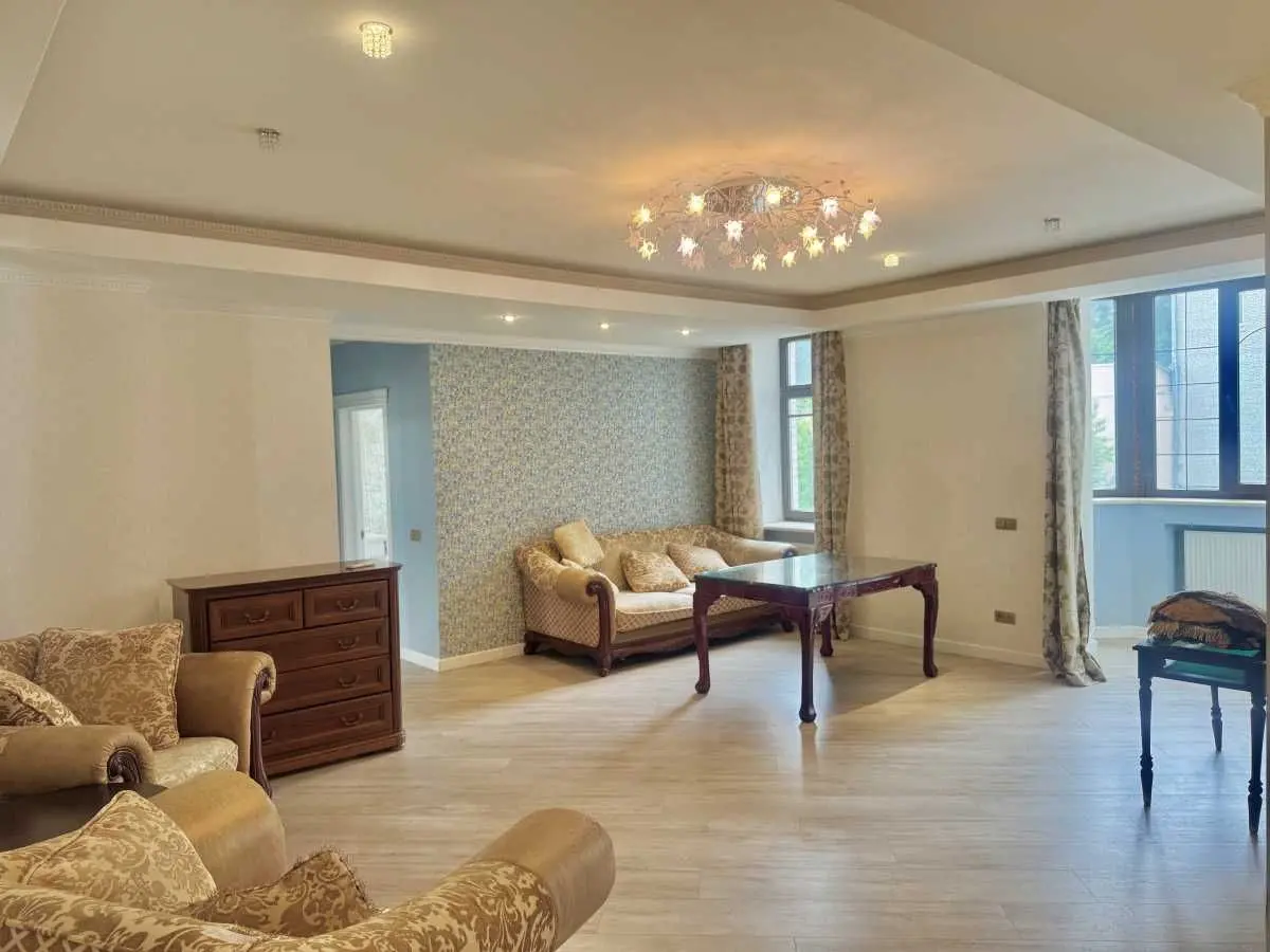 Фото Selling a 4-room apartment, 131 sq.m., Yaroslavskyi Lane 4 Kyiv, price: 250000 USD, code 6663