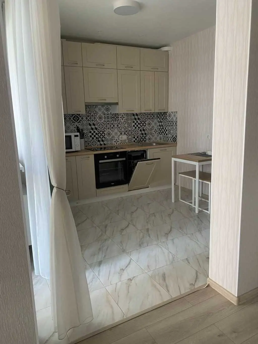 Фото Зняти 1 кімнатну квартиру, Ревуцького вул. 40В Київ в довгострокову оренду, ціна: 430 USD, код 6664