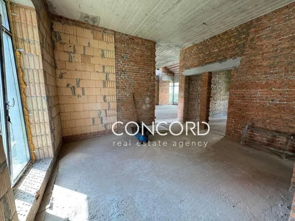 Фото Продаю будинок, 234 кв. м, 6-а Лінія вул.  Київ, ціна: 290000 USD, код 6665